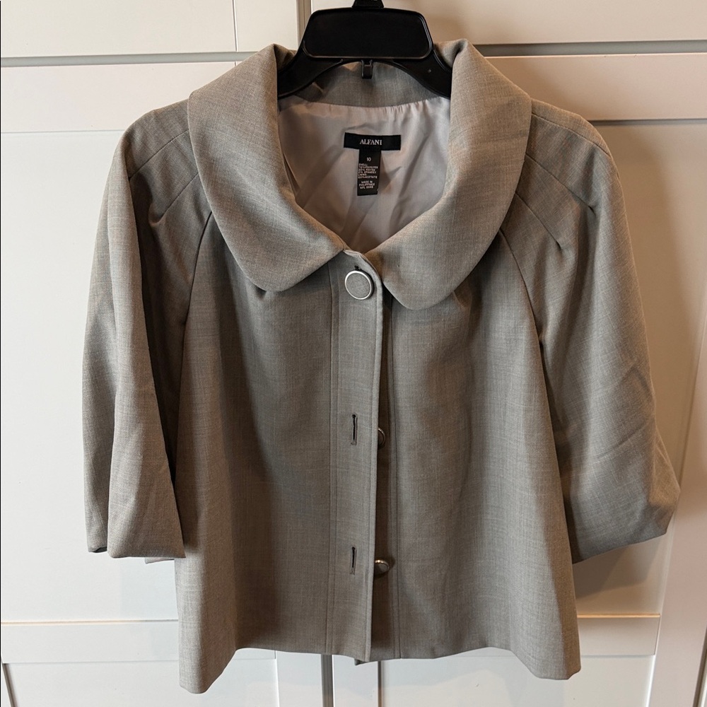 Alfani Short-Sleeve Light Gray Cropped Coat with Rounded Collar
